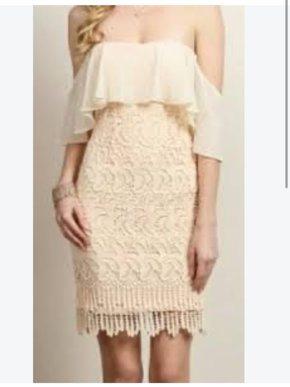 Soieblu Apricot cream & nude off-the-shoulder lace overlay mini dress size small